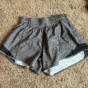 Lululemon Hotty hot low rise shorts